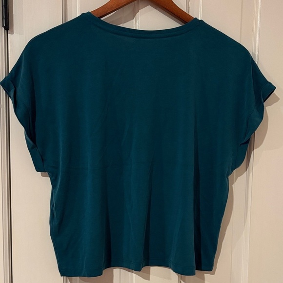 Under Armour Women's Blue and Gold Short Sleeve Tee - Picture 5 of 6